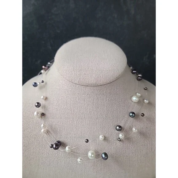 JCM 14KT Yellow Gold Clasp Three Strand Pearl Illusion Necklace Vintage - Picture 4 of 10